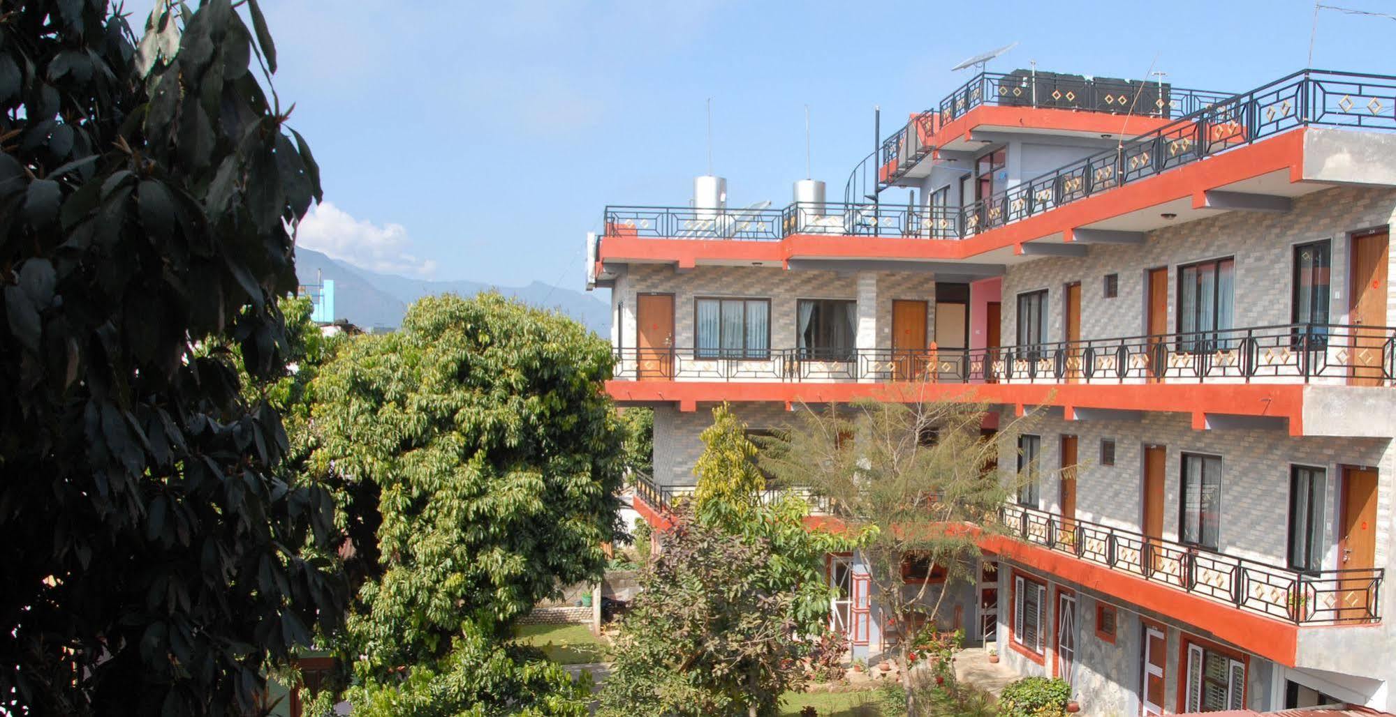 Hotel Glory Garden Pokhara Zewnętrze zdjęcie