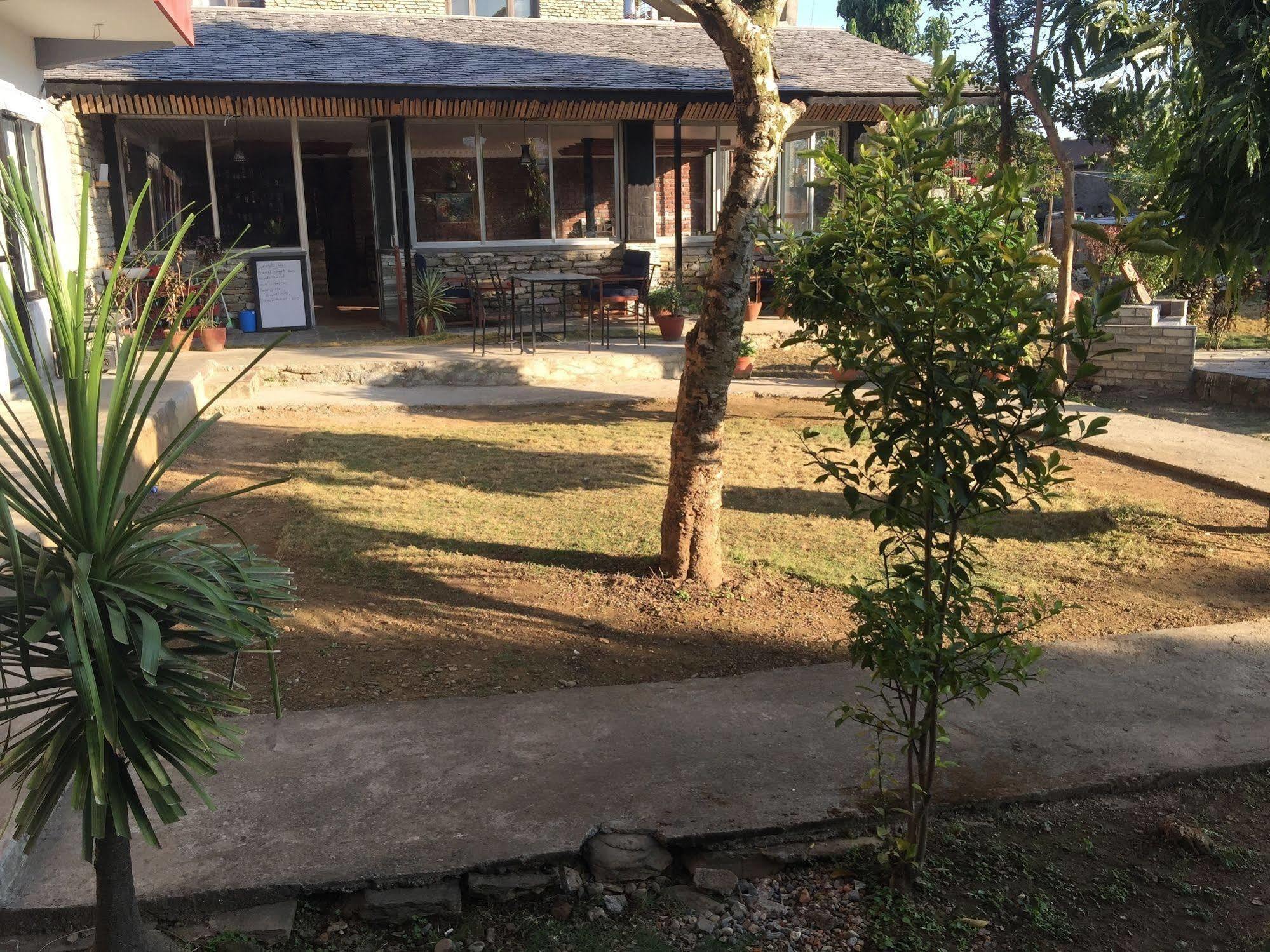 Hotel Glory Garden Pokhara Zewnętrze zdjęcie