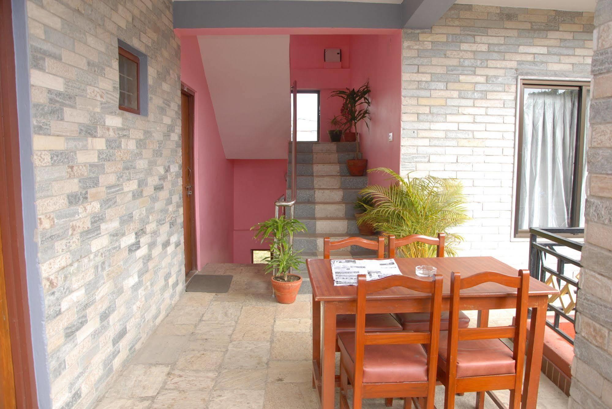 Hotel Glory Garden Pokhara Zewnętrze zdjęcie