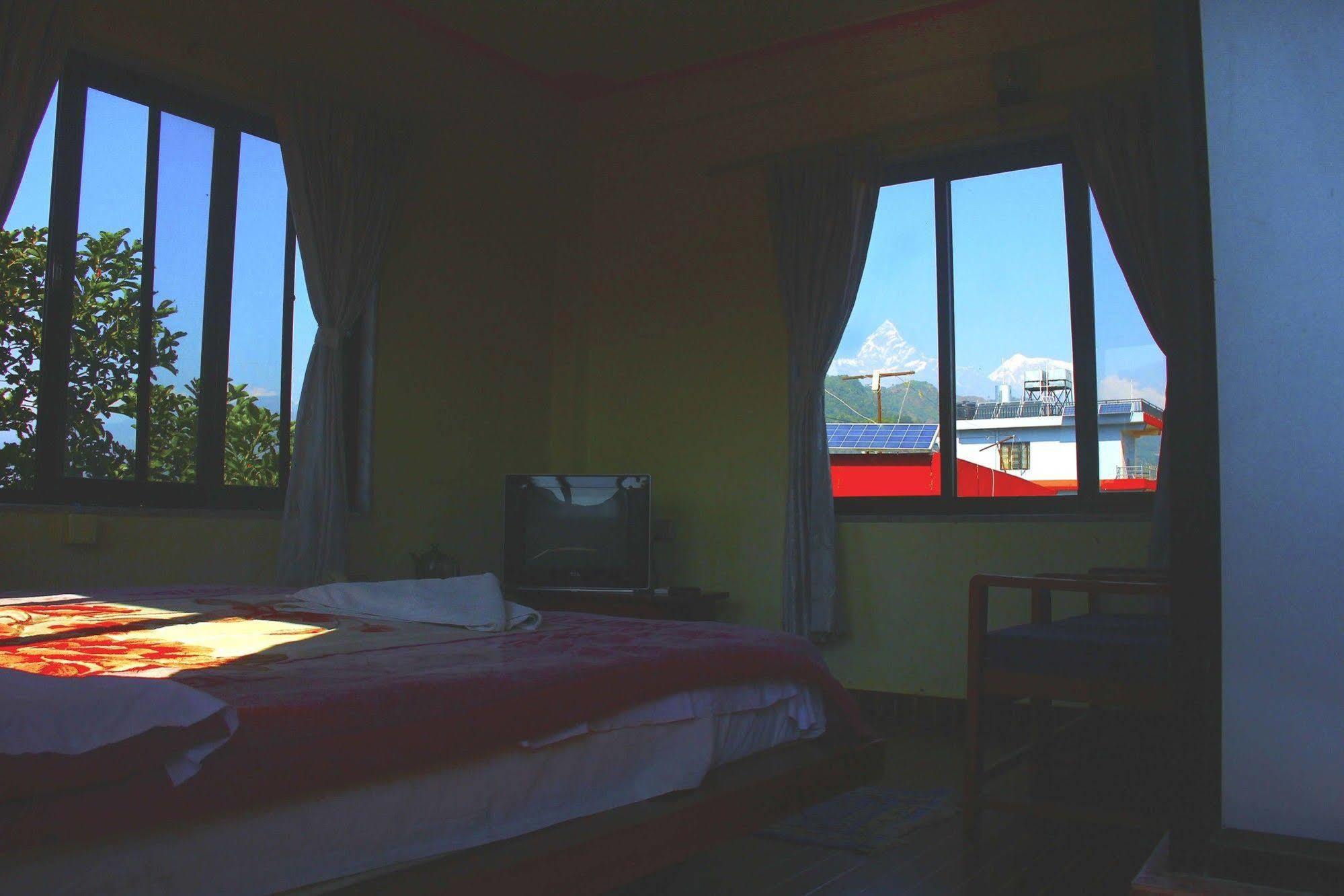 Hotel Glory Garden Pokhara Zewnętrze zdjęcie